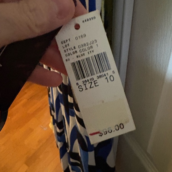 Agb‎ dress - Picture 2 of 3